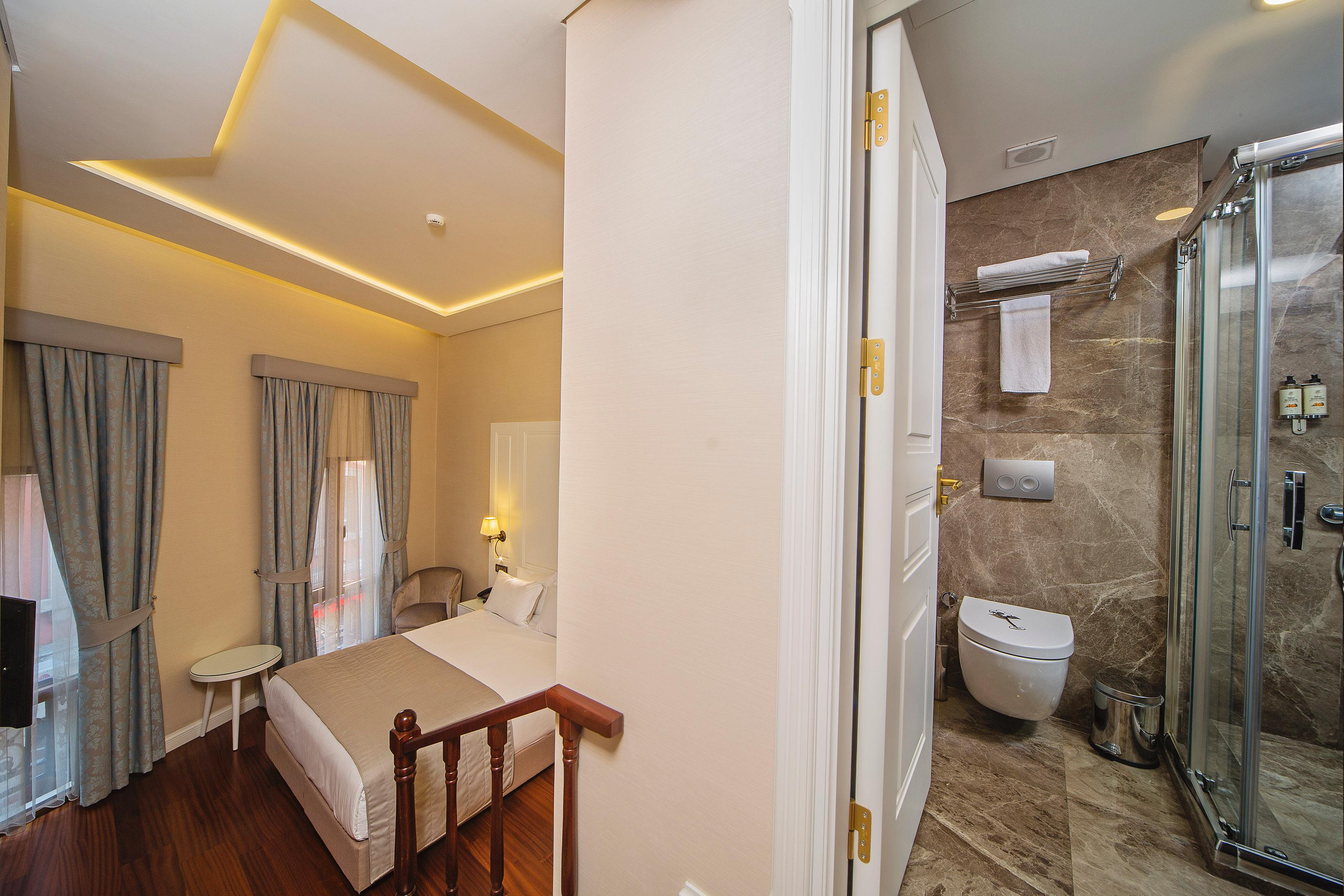 Ada Karaköy Otel 3*