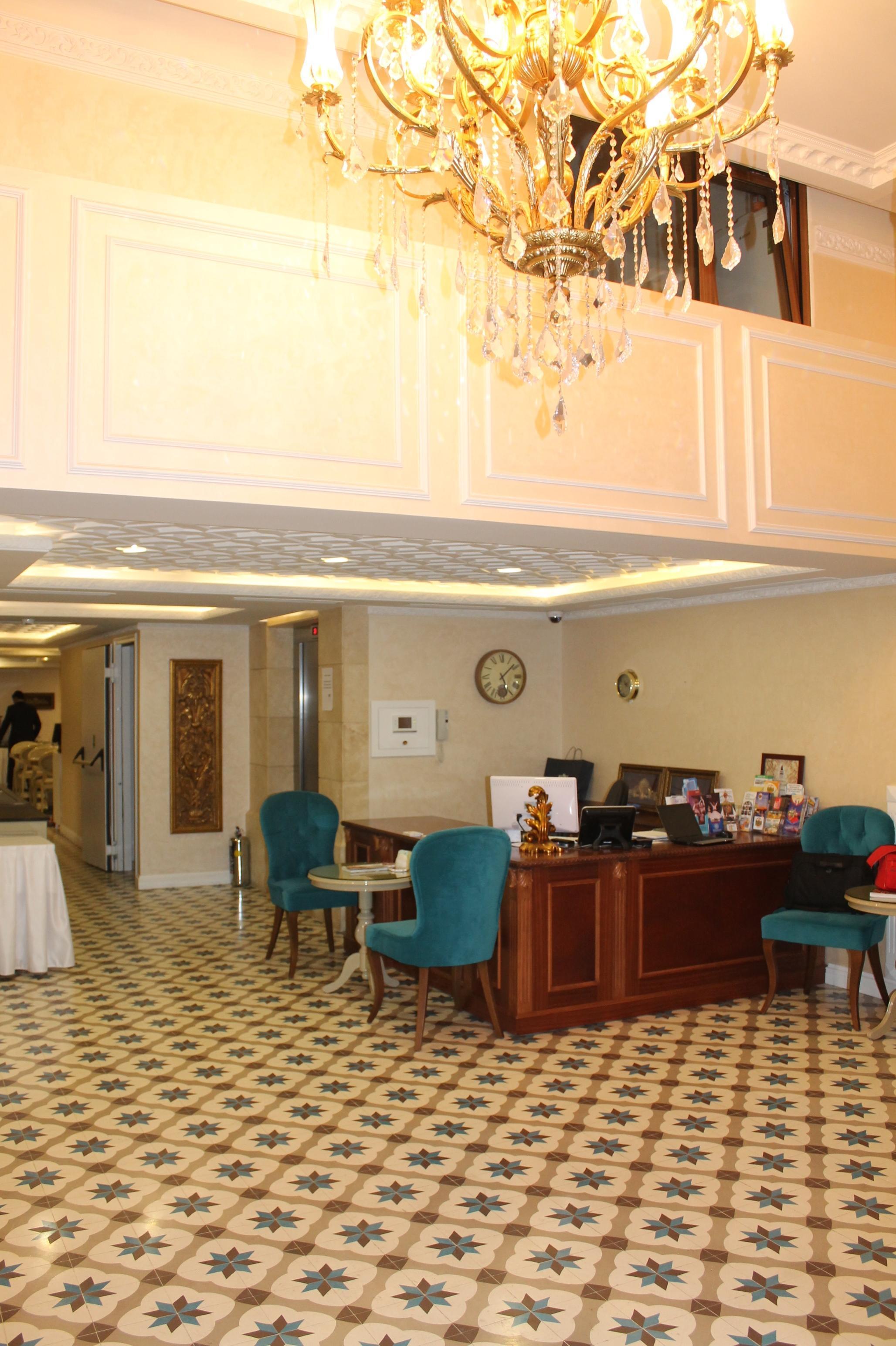 Otel Ada Karaköy 3*